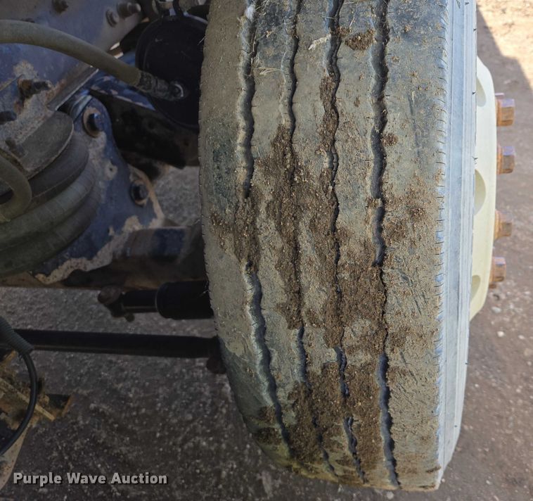 image for item EB1310 2005 Sterling LT9500 grapple truck