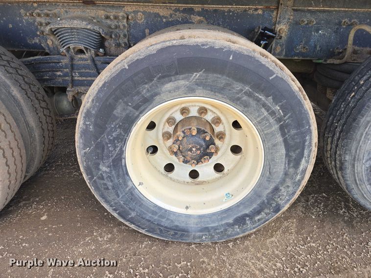 image for item EB1310 2005 Sterling LT9500 grapple truck