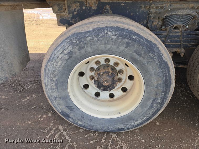 image for item EB1310 2005 Sterling LT9500 grapple truck