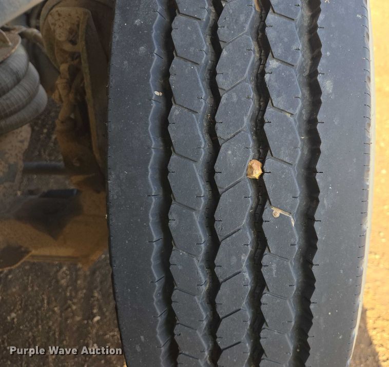 image for item EB1310 2005 Sterling LT9500 grapple truck