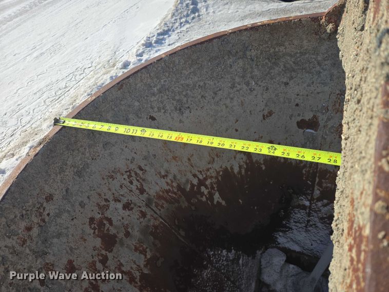 image for item EB1315 Concrete bucket