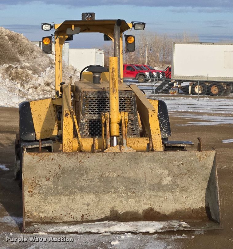 image for item EB1317 2000 John Deere 210LE landscape tractor