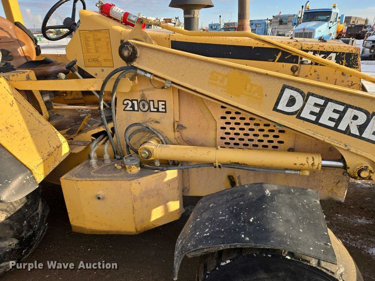 image for item EB1317 2000 John Deere 210LE landscape tractor