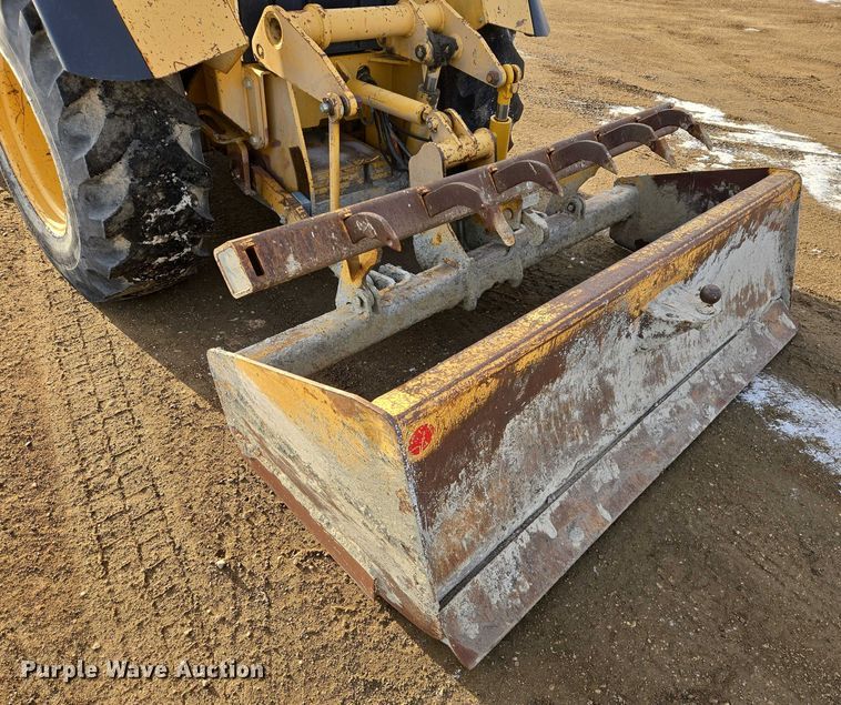 image for item EB1317 2000 John Deere 210LE landscape tractor