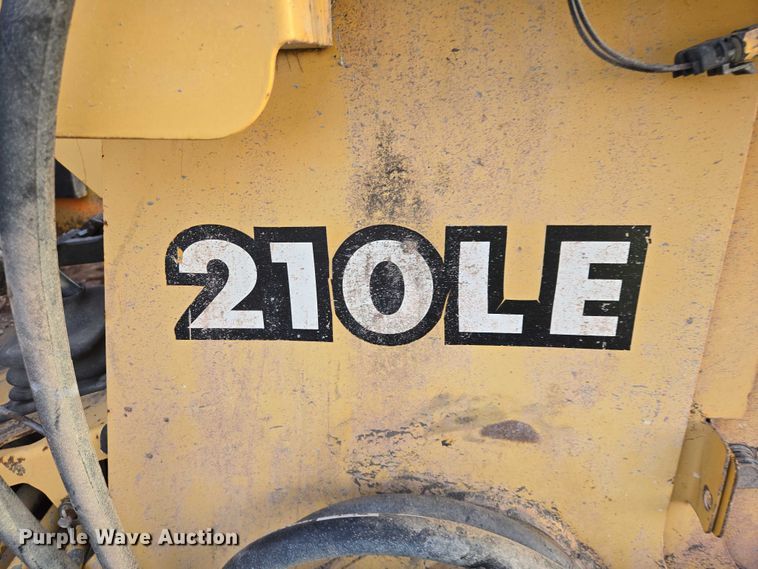 image for item EB1317 2000 John Deere 210LE landscape tractor