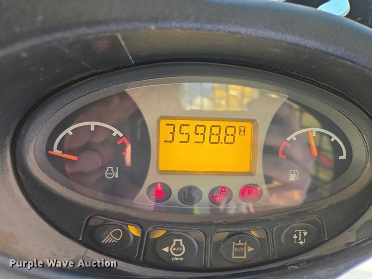 image for item EB1318 2013 Bobcat S770 skid steer loader