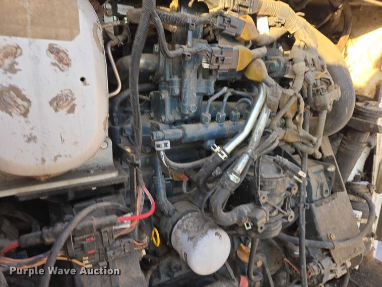 image for item EB1318 2013 Bobcat S770 skid steer loader