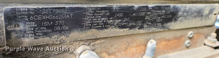 image for item EB1320 2007 International 9200i semi truck