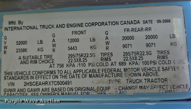 image for item EB1320 2007 International 9200i semi truck
