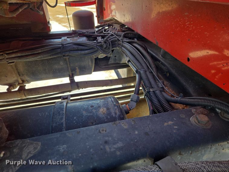 image for item EB1321 1995 Ford F800 oil distributor truck