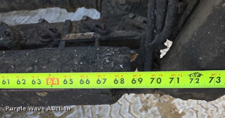 image for item EB1321 1995 Ford F800 oil distributor truck