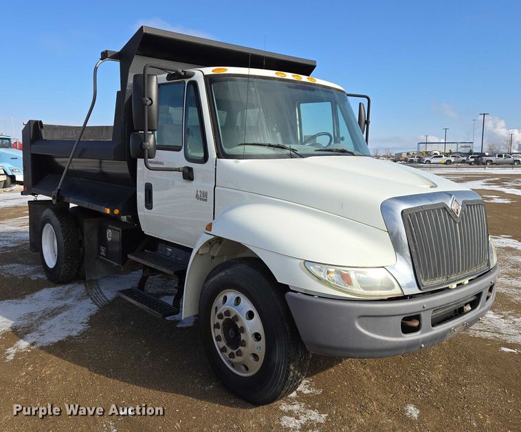 image for item EB1322 2008 International 4200 dump truck