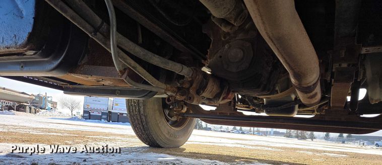 image for item EB1322 2008 International 4200 dump truck