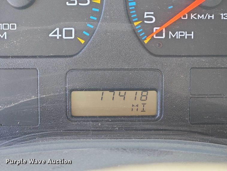 image for item EB1322 2008 International 4200 dump truck