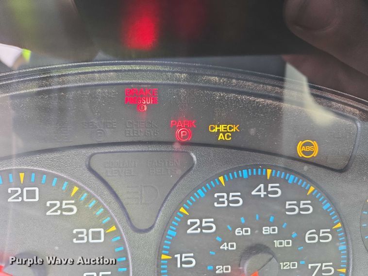 image for item EB1322 2008 International 4200 dump truck