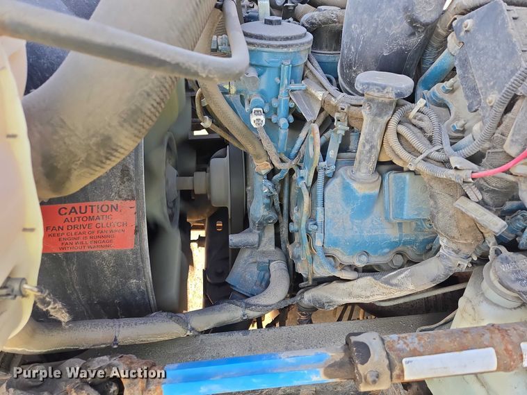 image for item EB1322 2008 International 4200 dump truck