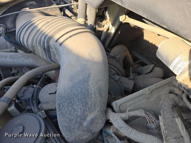 image for item EB1322 2008 International 4200 dump truck