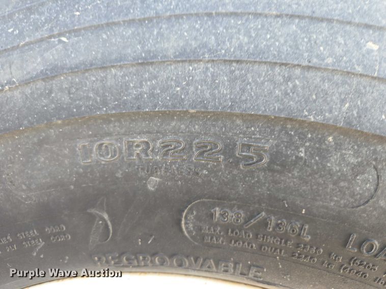 image for item EB1322 2008 International 4200 dump truck