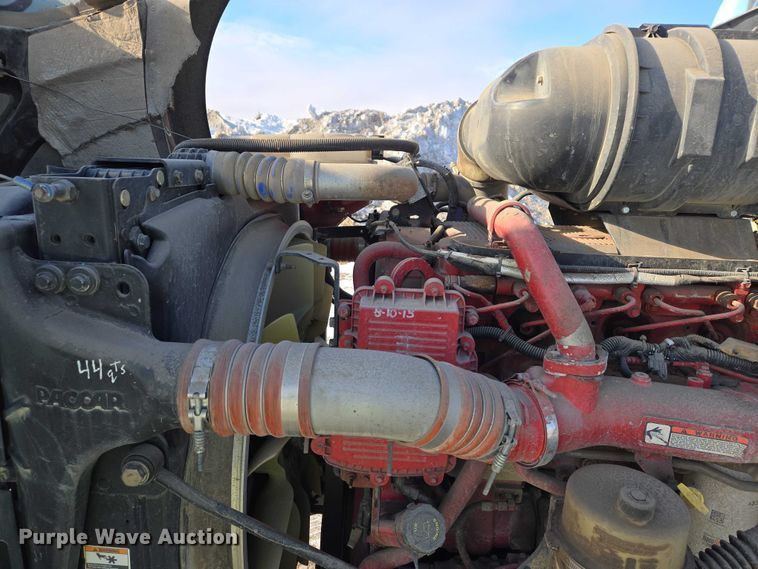 image for item EB1323 2012 Kenworth T800 semi truck