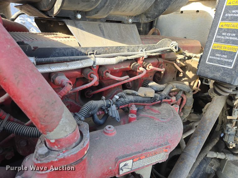 image for item EB1323 2012 Kenworth T800 semi truck