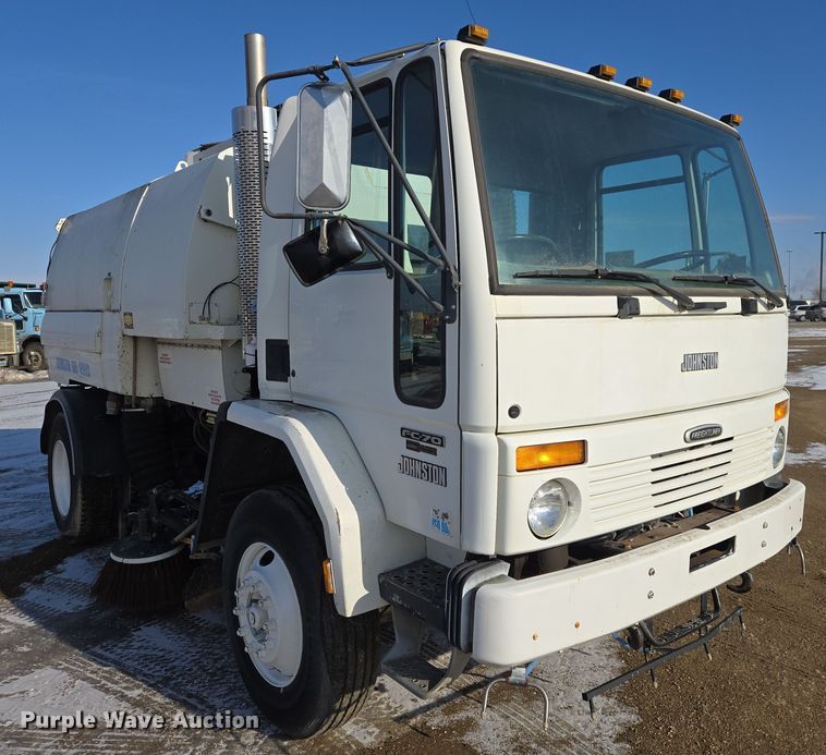 image for item EB1324 2000 Freightliner FC70 street sweeper truck