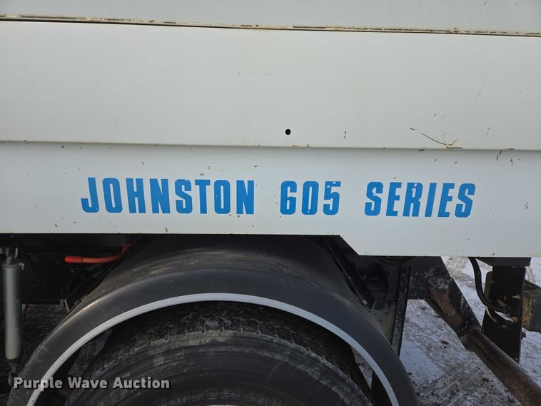 image for item EB1324 2000 Freightliner FC70 street sweeper truck