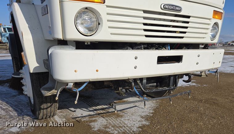 image for item EB1324 2000 Freightliner FC70 street sweeper truck
