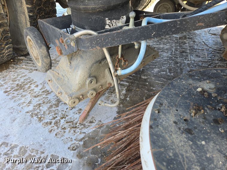 image for item EB1324 2000 Freightliner FC70 street sweeper truck