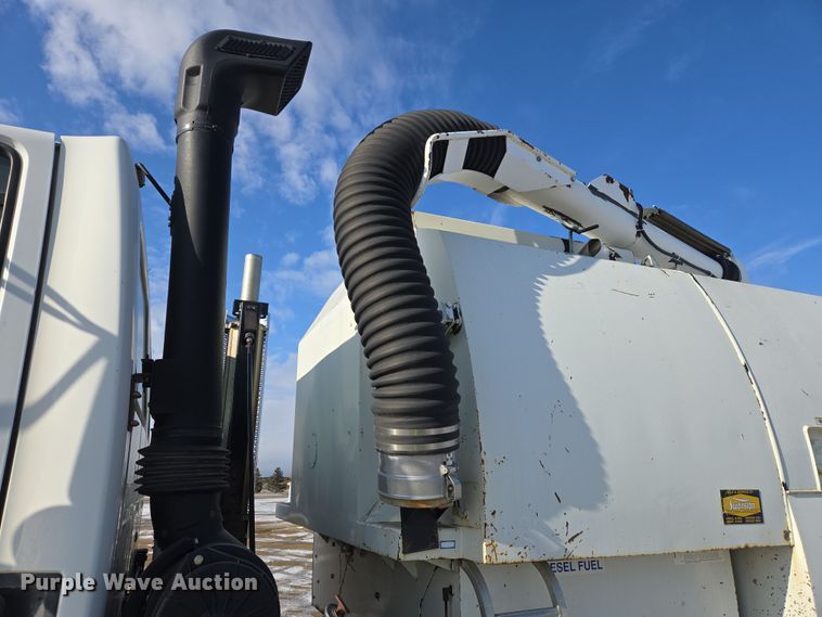 image for item EB1324 2000 Freightliner FC70 street sweeper truck