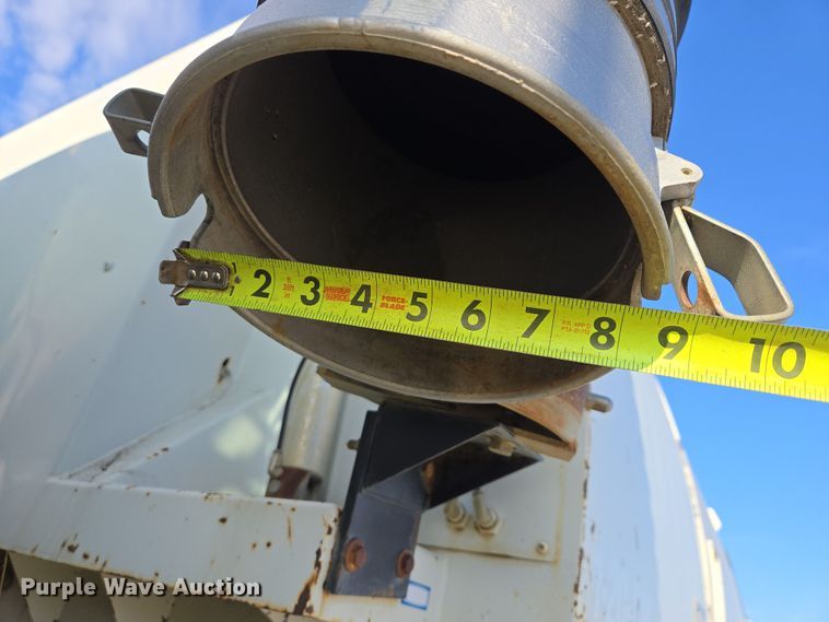 image for item EB1324 2000 Freightliner FC70 street sweeper truck