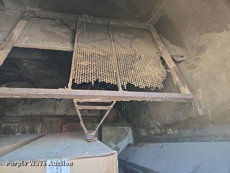 image for item EB1324 2000 Freightliner FC70 street sweeper truck