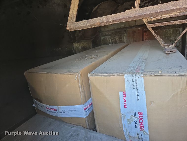 image for item EB1324 2000 Freightliner FC70 street sweeper truck