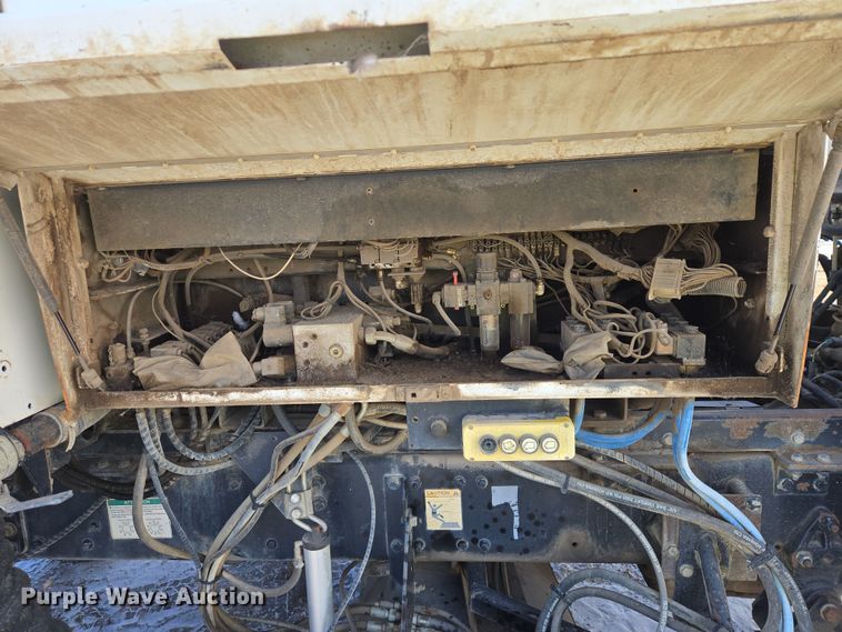 image for item EB1324 2000 Freightliner FC70 street sweeper truck