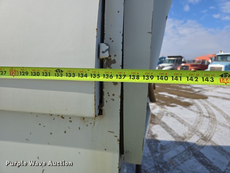 image for item EB1324 2000 Freightliner FC70 street sweeper truck