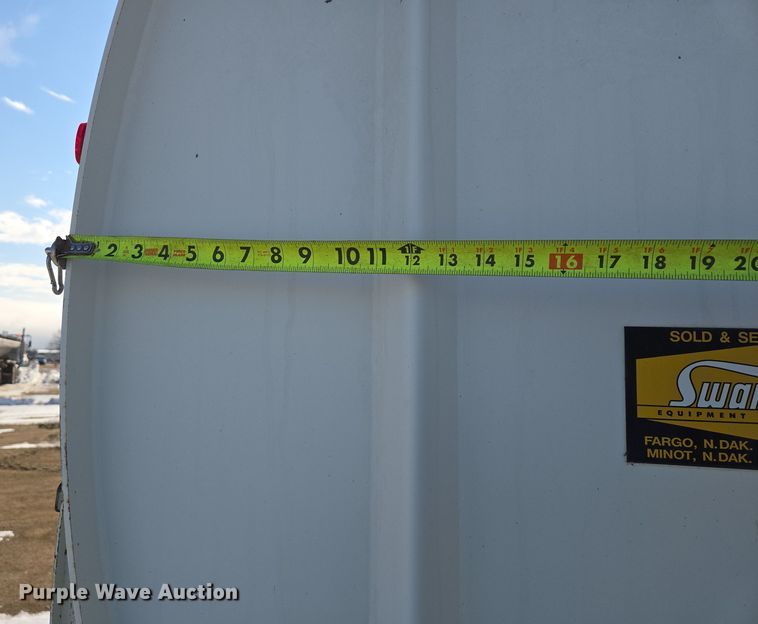 image for item EB1324 2000 Freightliner FC70 street sweeper truck