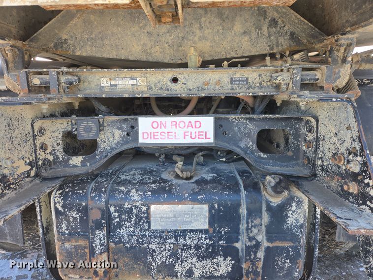 image for item EB1324 2000 Freightliner FC70 street sweeper truck