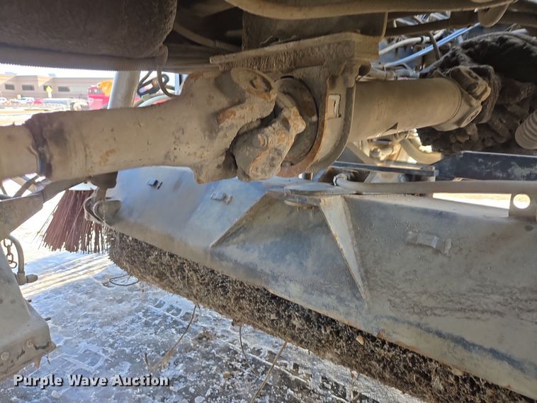 image for item EB1324 2000 Freightliner FC70 street sweeper truck