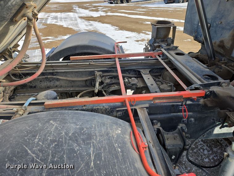 image for item EB1324 2000 Freightliner FC70 street sweeper truck