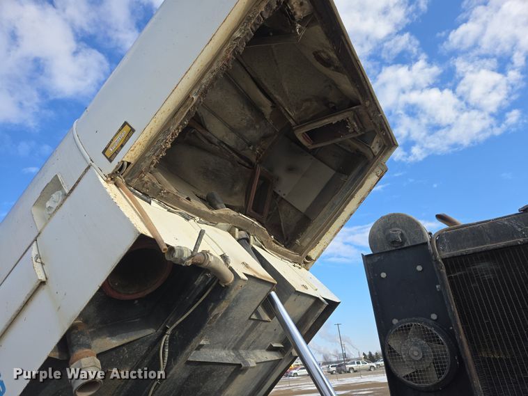 image for item EB1324 2000 Freightliner FC70 street sweeper truck