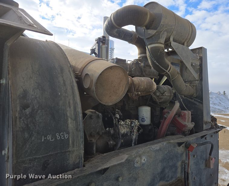 image for item EB1324 2000 Freightliner FC70 street sweeper truck