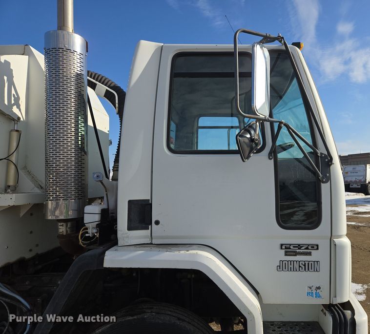 image for item EB1324 2000 Freightliner FC70 street sweeper truck