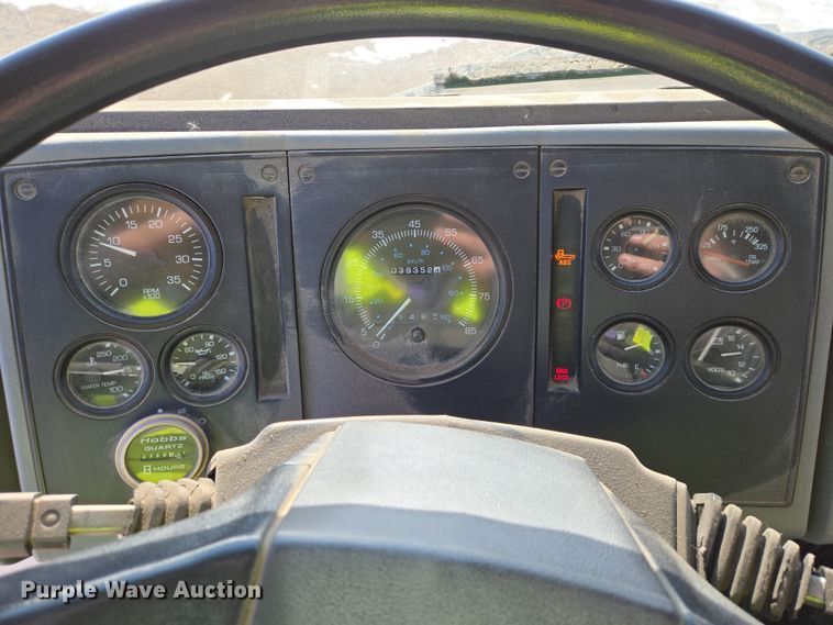 image for item EB1324 2000 Freightliner FC70 street sweeper truck