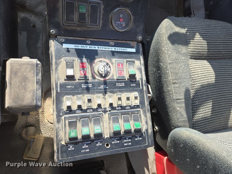 image for item EB1324 2000 Freightliner FC70 street sweeper truck