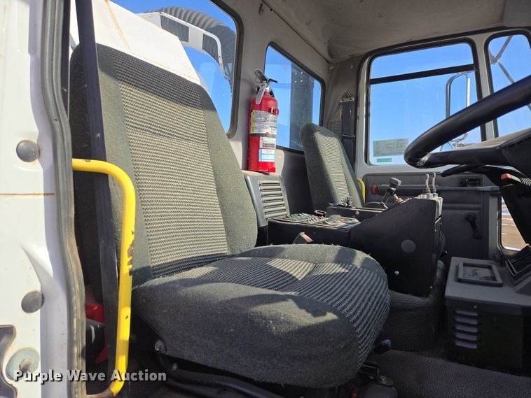 image for item EB1324 2000 Freightliner FC70 street sweeper truck