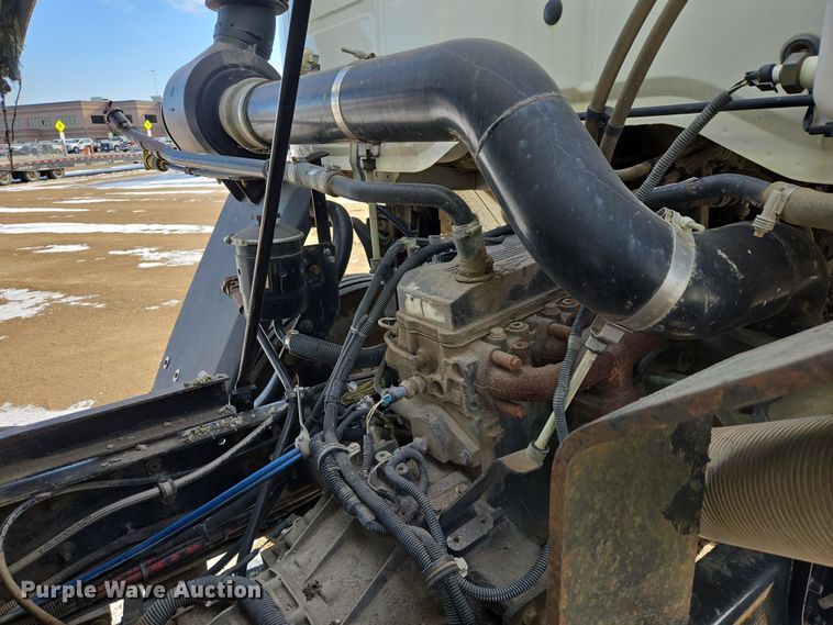 image for item EB1324 2000 Freightliner FC70 street sweeper truck