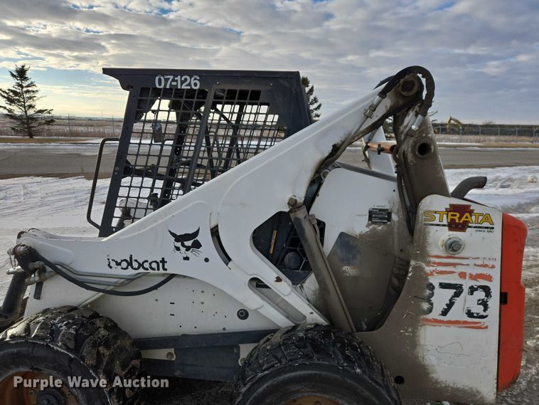 image for item EB1325 1999 Bobcat 873 skid steer loader