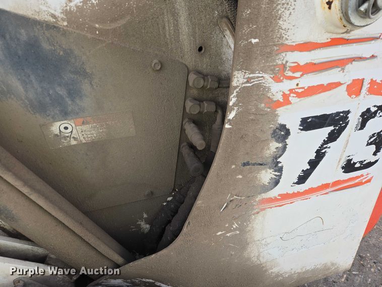 image for item EB1325 1999 Bobcat 873 skid steer loader