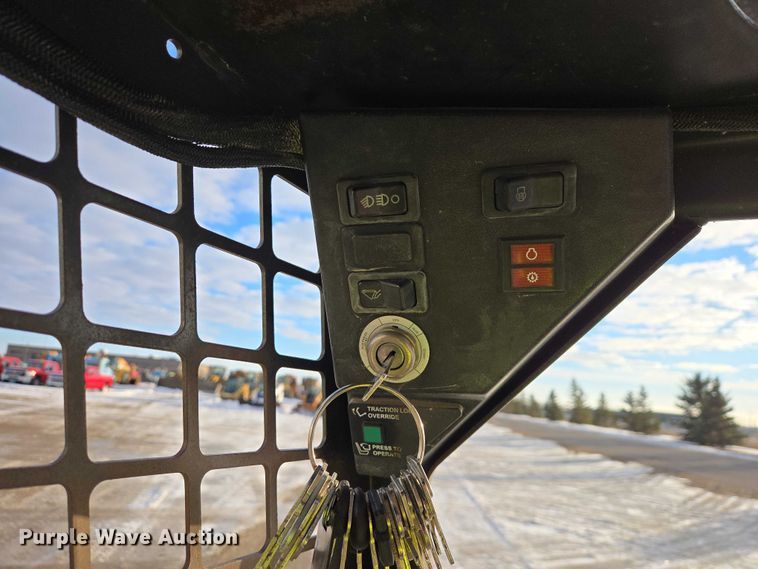 image for item EB1325 1999 Bobcat 873 skid steer loader