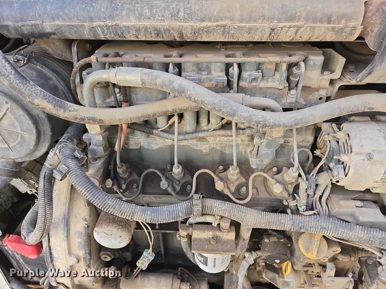 image for item EB1325 1999 Bobcat 873 skid steer loader