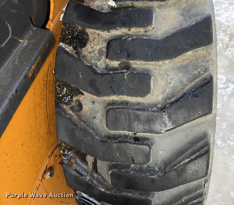 image for item EB1326 2006 Case 430 skid steer loader